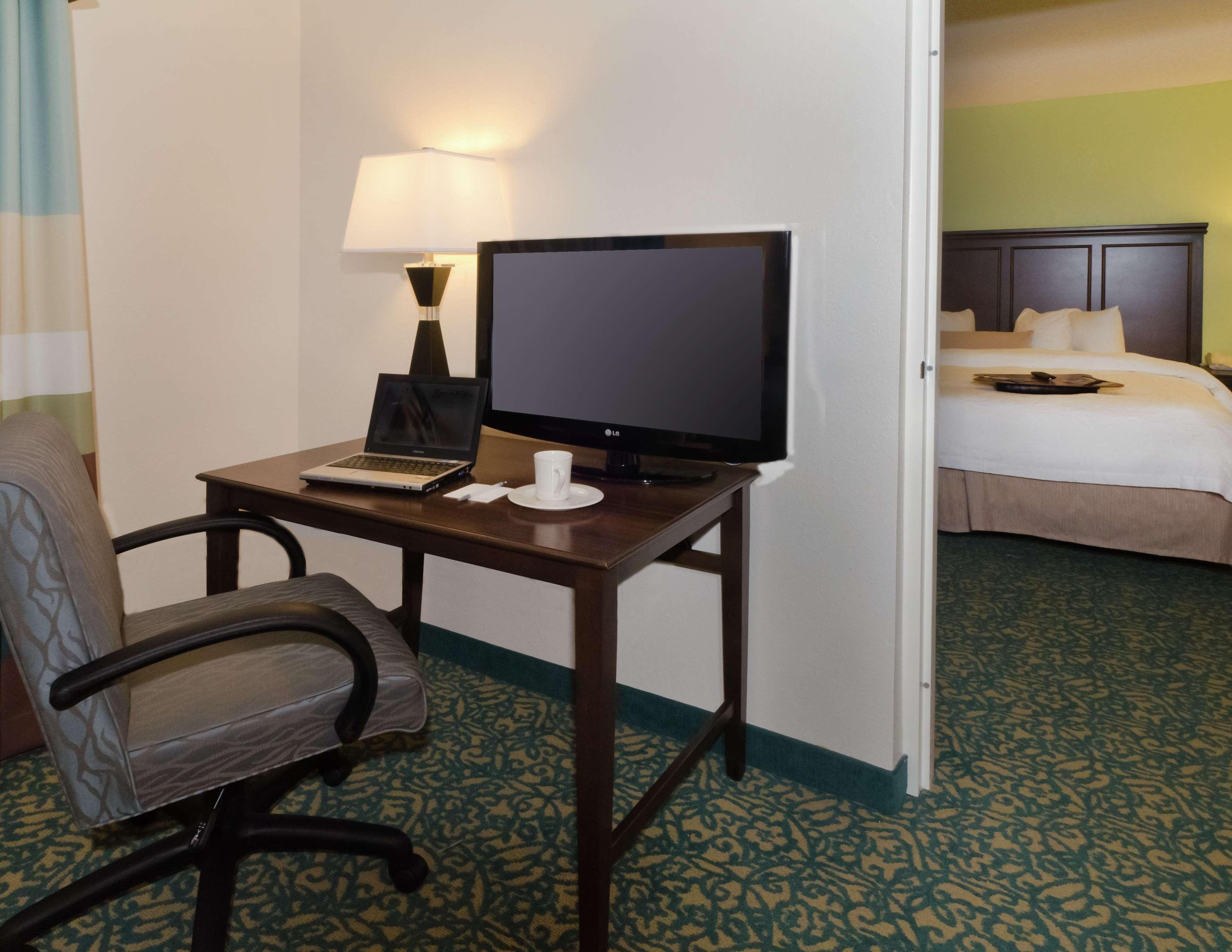 Hampton Inn & Suites Miami-Doral Dolphin Mall Экстерьер фото