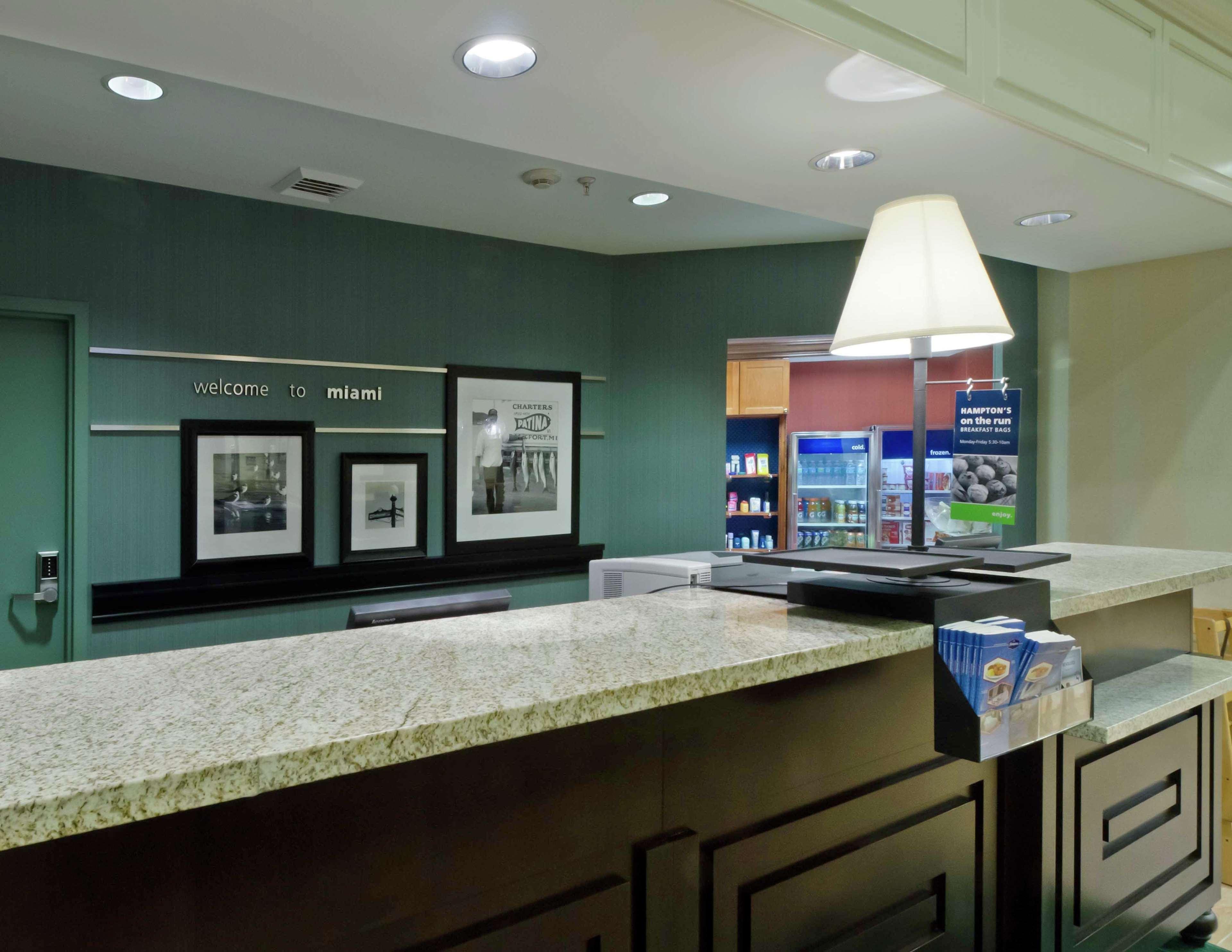Hampton Inn & Suites Miami-Doral Dolphin Mall Экстерьер фото
