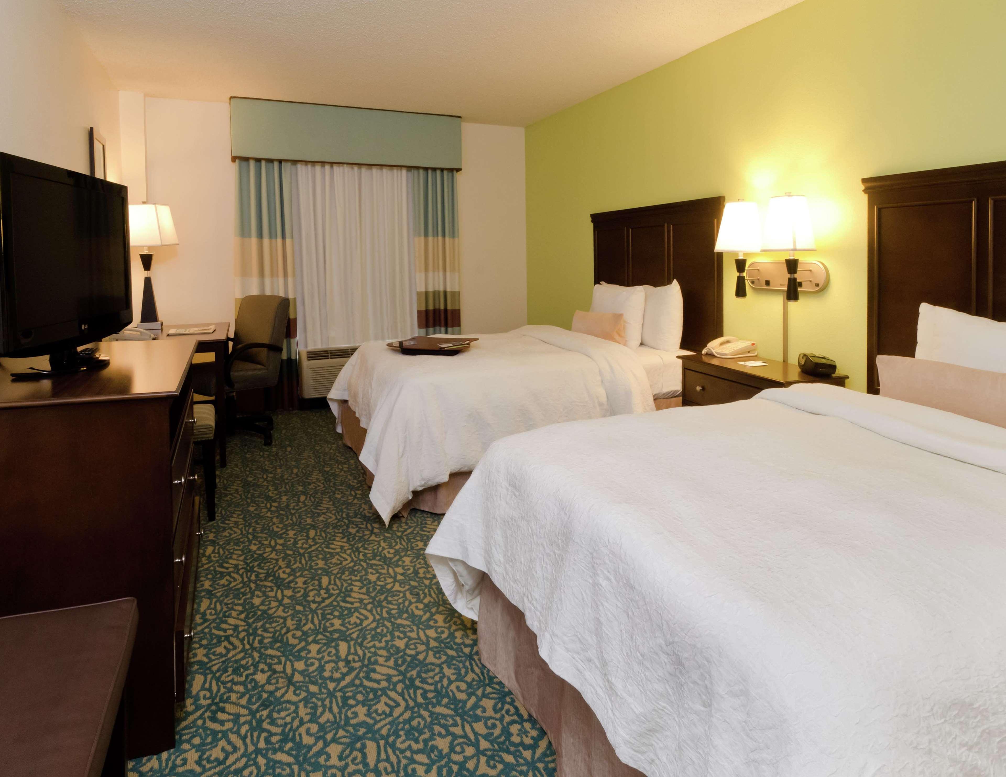 Hampton Inn & Suites Miami-Doral Dolphin Mall Номер фото