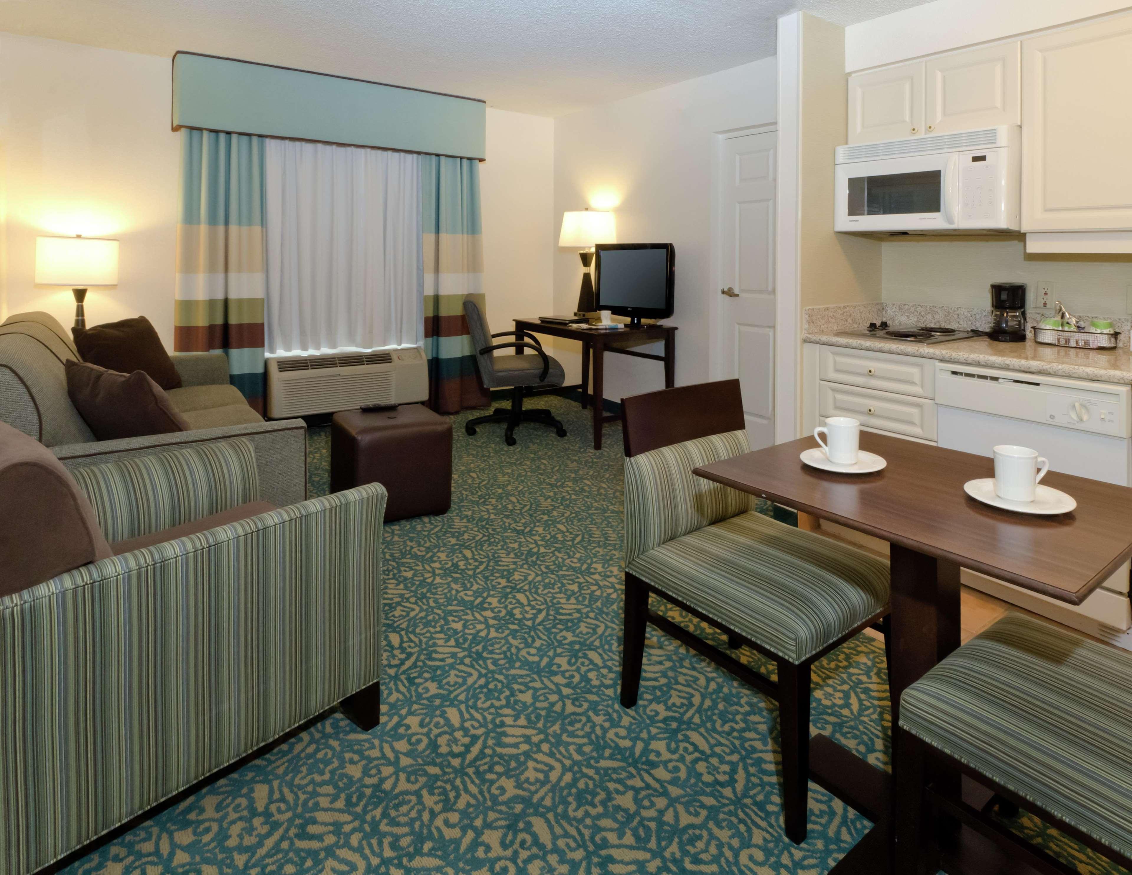 Hampton Inn & Suites Miami-Doral Dolphin Mall Экстерьер фото