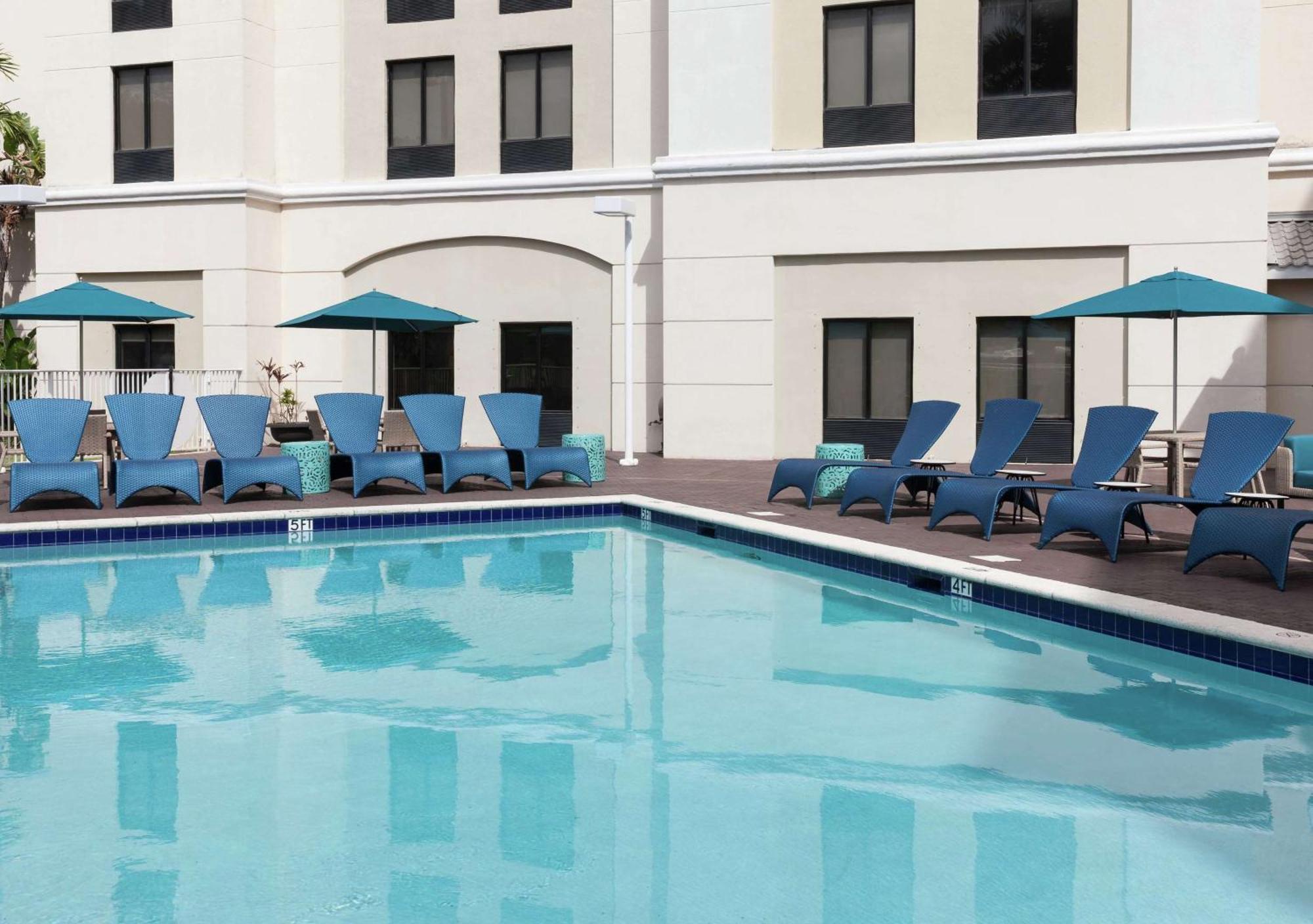 Hampton Inn & Suites Miami-Doral Dolphin Mall Экстерьер фото