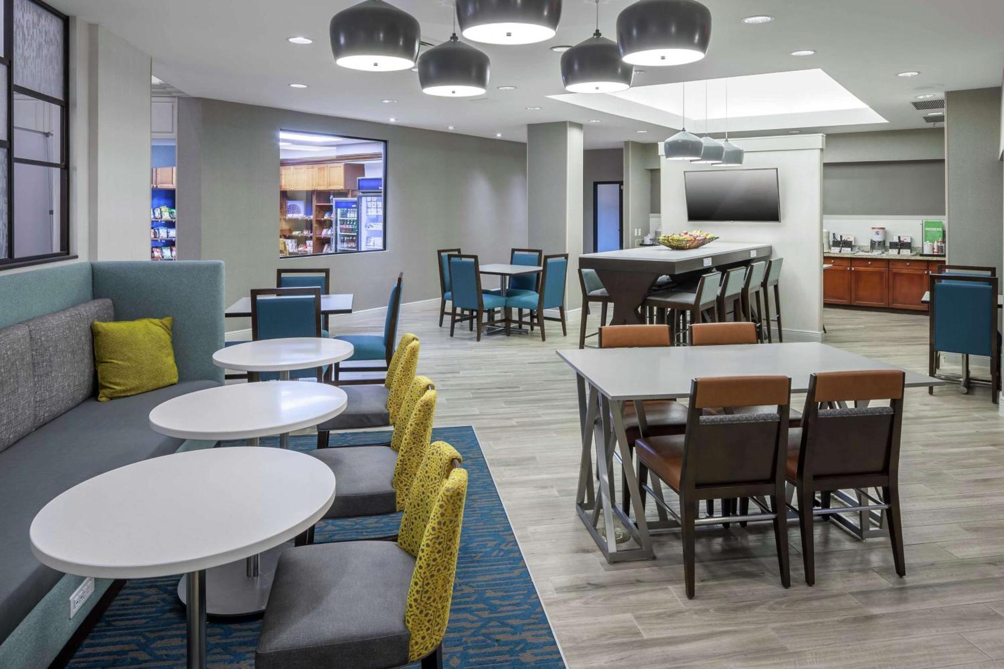 Hampton Inn & Suites Miami-Doral Dolphin Mall Экстерьер фото