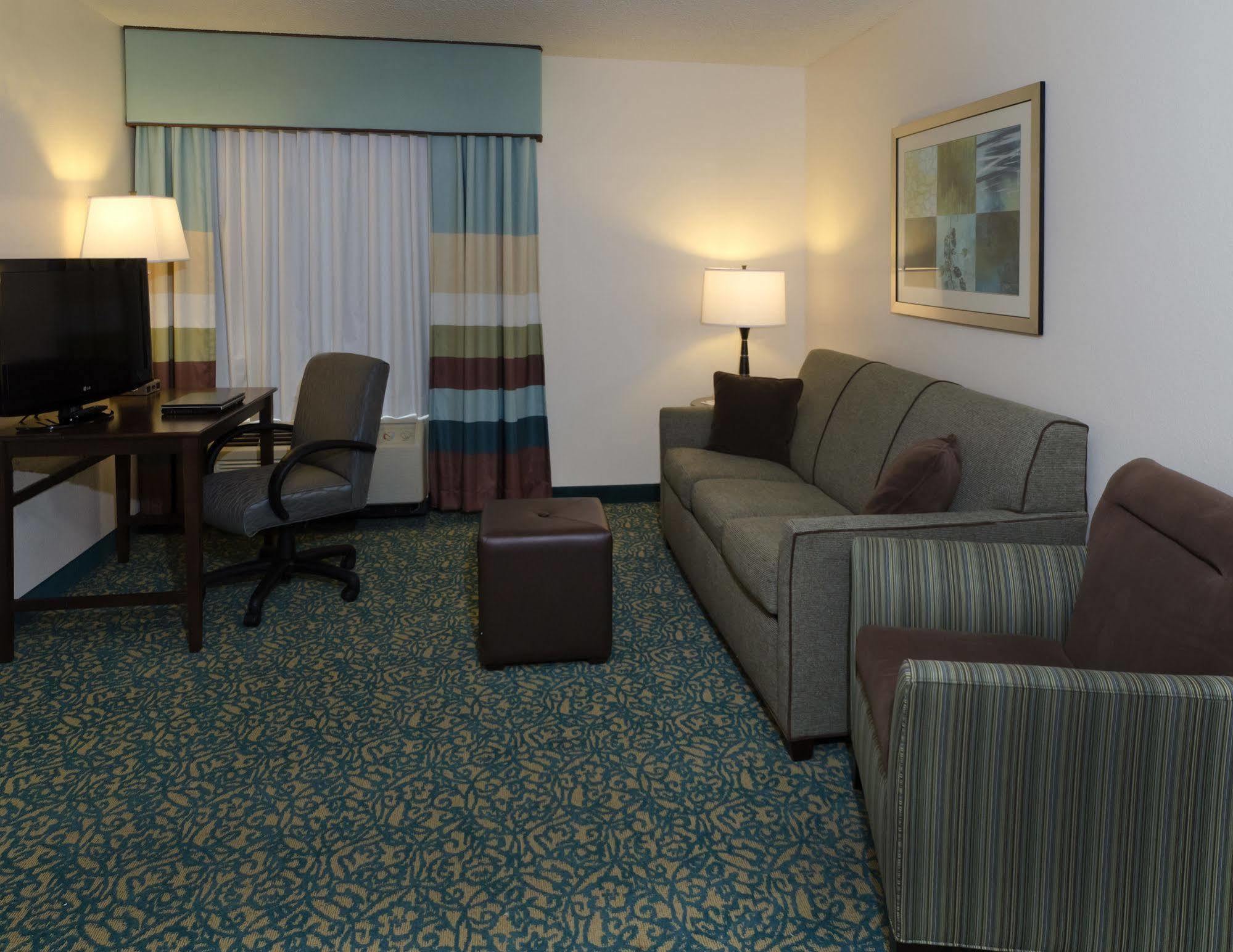 Hampton Inn & Suites Miami-Doral Dolphin Mall Экстерьер фото